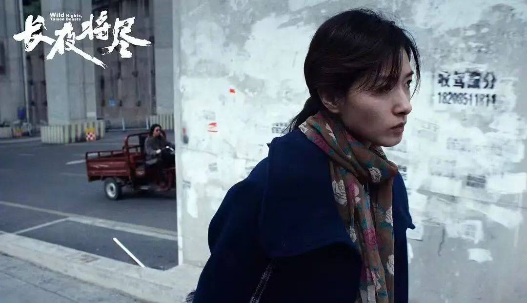 确认了：是知名演员万茜！